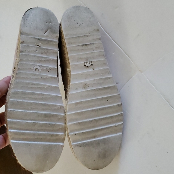 Marc Fisher Chequer Espadrille Slip-Ons With Studs Size 7M - Picture 7 of 9